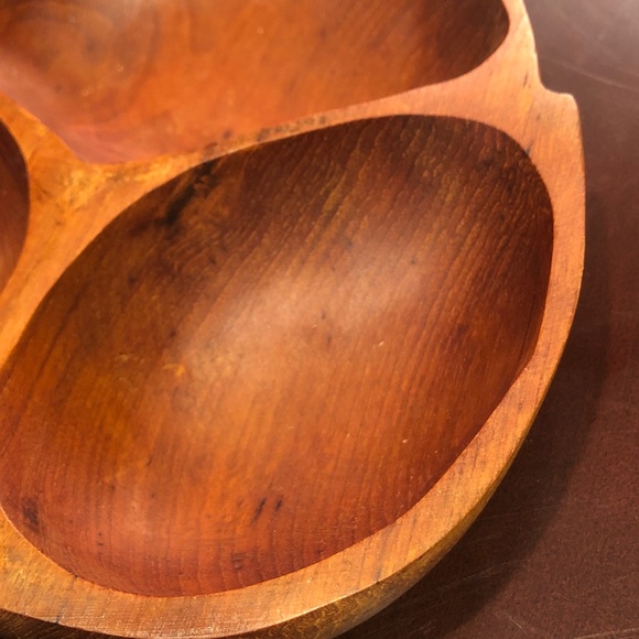 MCM Wood of the World Hand Carved Wood Leaf Tray - Picture 6 of 12